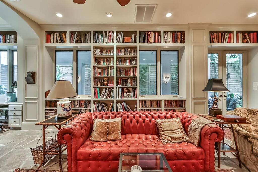 Artist'S Library With A Private Swimming Pool Apartment Houston Exterior foto